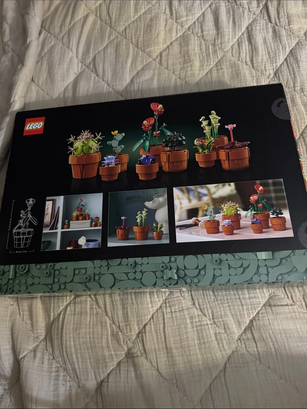 Lego Tiny Plants Set with Brown Pots and Green Foliage, Red & Purple Blooms
